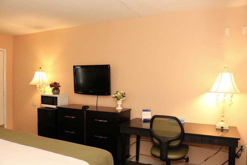 Shining Light Inn & Suites Kissimmee Eksteriør billede