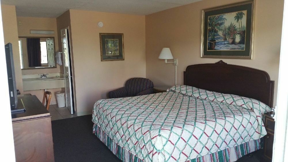 Shining Light Inn & Suites Kissimmee Eksteriør billede